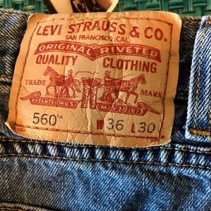Mens Levi’s 560 Relaxed Fit 36/30 Blue Jeans